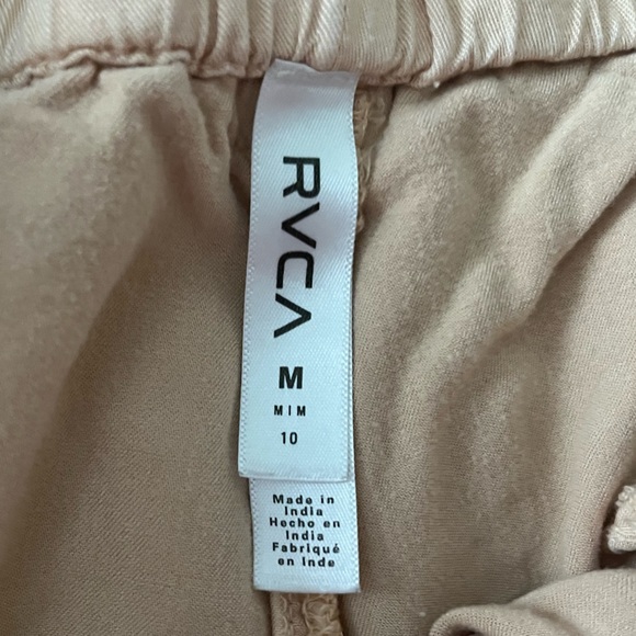 Women’s RVCA short - Picture 3 of 3